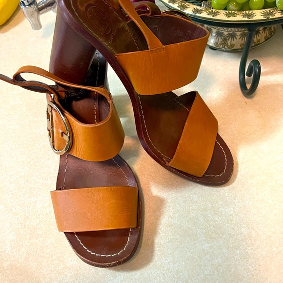 Tory Burch Thames Sandals - Picture 5 of 9